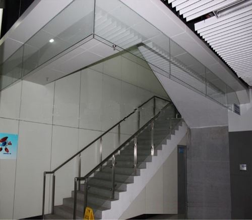 擋煙垂壁有哪幾種材質(zhì)？